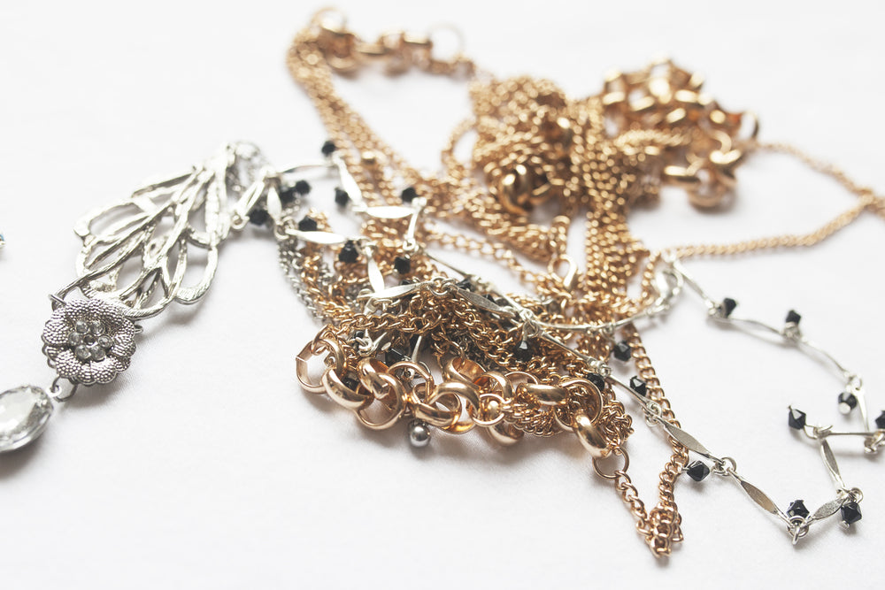 How to Untangle a Necklace